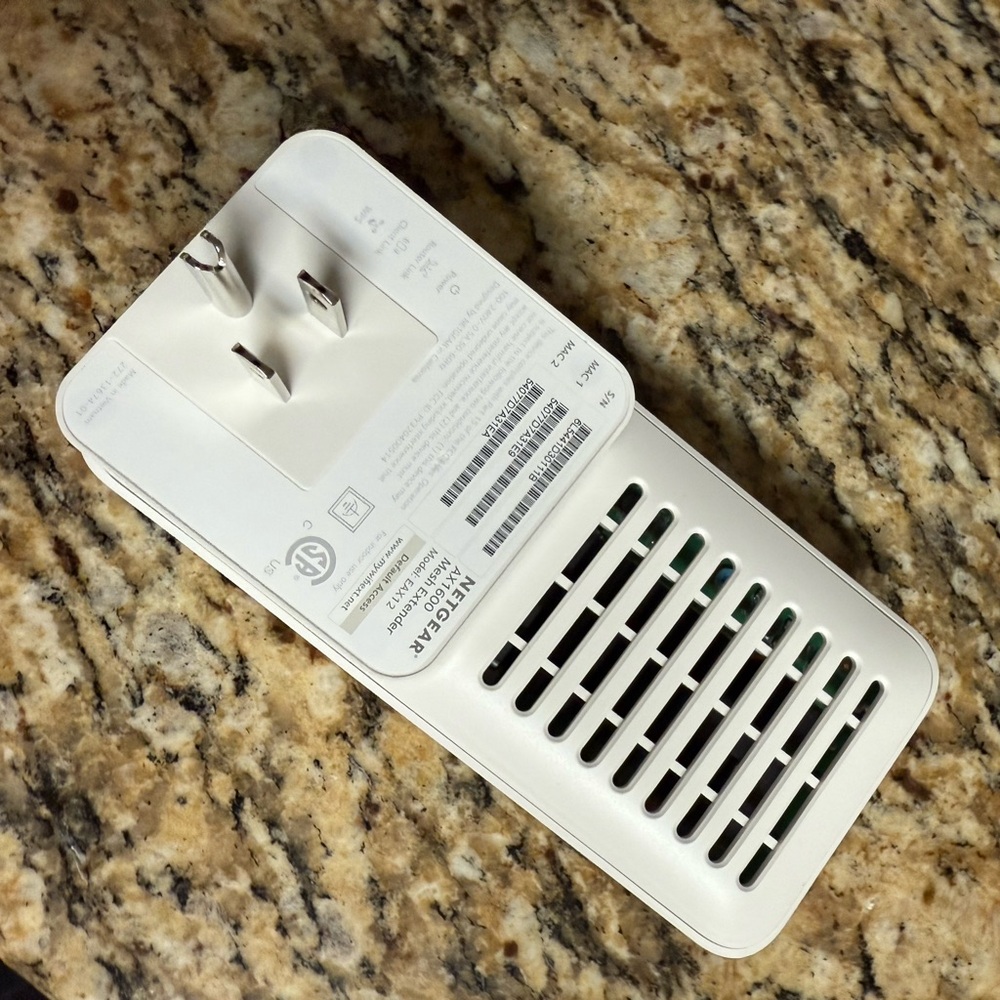 Netgear WiFi extender - Picture 6 of 8